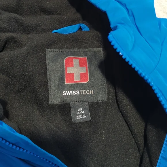 Swiss Tech (size Y4-5) XS kids blue winter puffer jacket - Picture 2 of 3